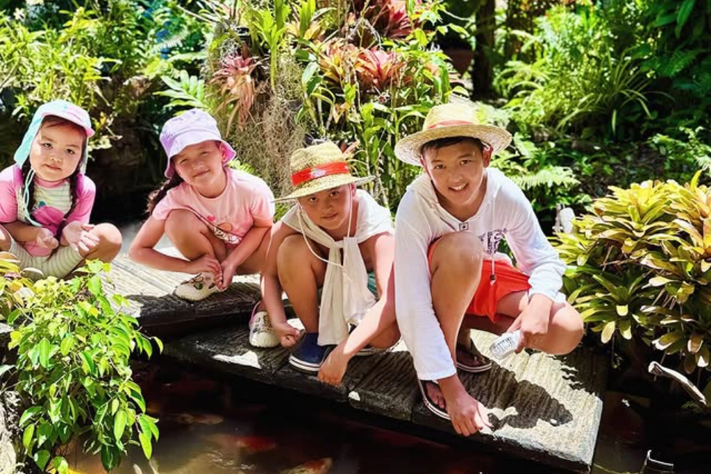 Туристы на экскурсии из Нячанга