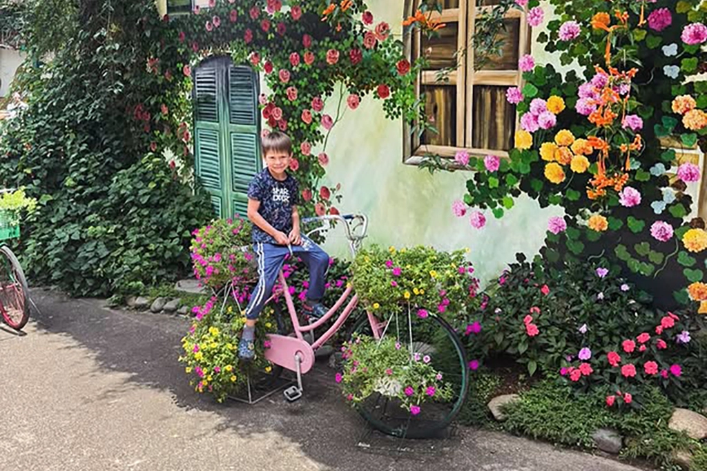 Туристы на экскурсии из Нячанга